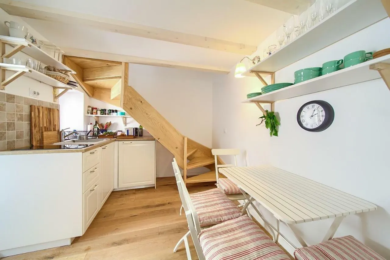 Apartment Caramella باشْكا 0*,